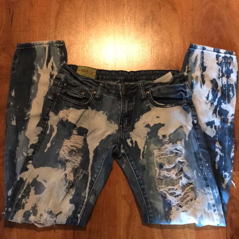 Machine brand jeans - bleached and ripped Sz 28